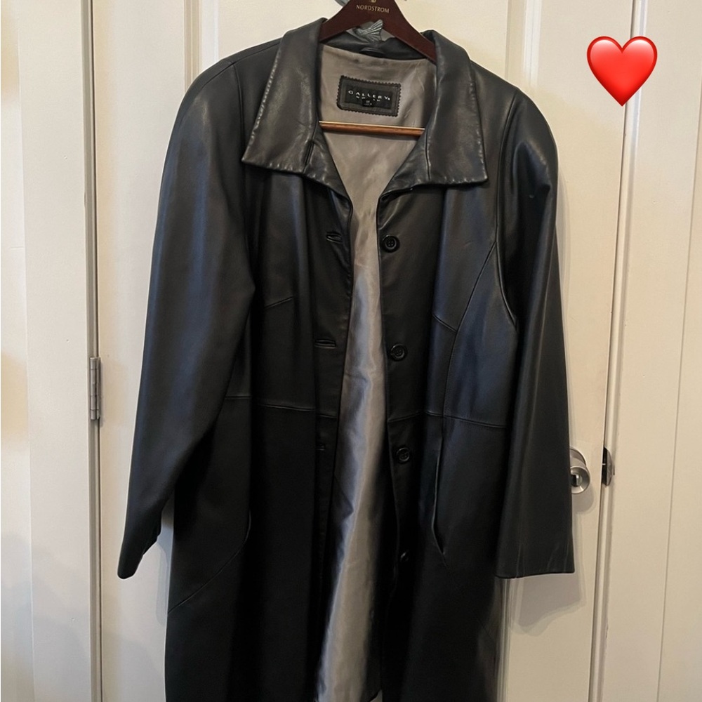 Nordstrom Gallery women’s authentic vintage 100% soft leather coat, 3x